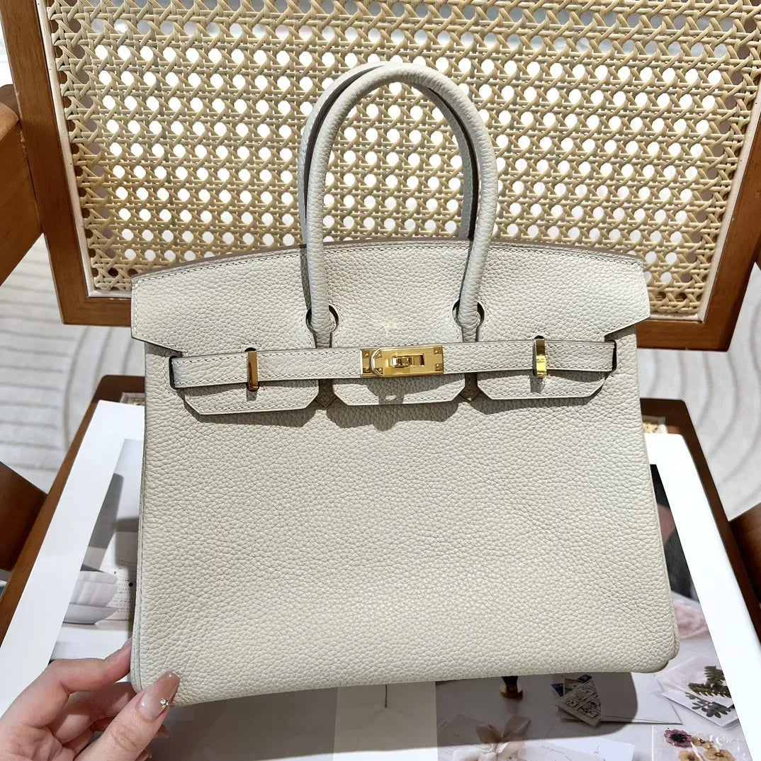 HERMÈS BIRKIN 25 HSS CRAIE/GRIS TOURTERELLE AUS TOGO-LEDER MIT GEBÜRSTETER GOLDENER HARDWARE