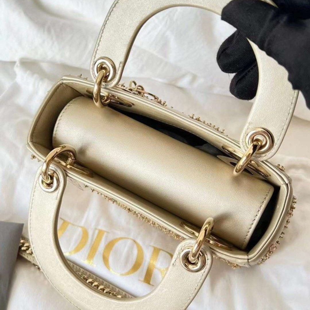 MINI LADY DIOR MIT PERLENSTICKEREI